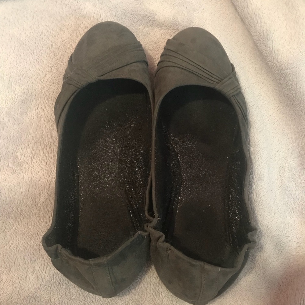 Gray Flats